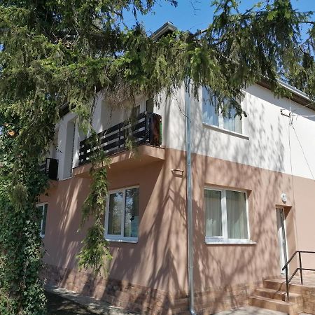 Hullám Panzió Hajdúszoboszló Exterior foto