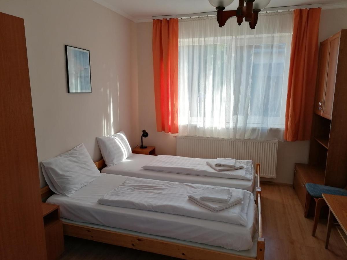 Hullám Panzió Hajdúszoboszló Exterior foto