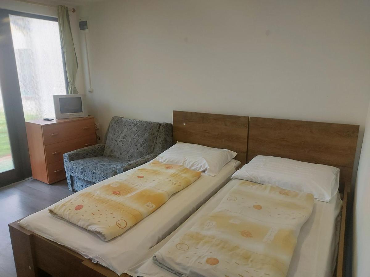 Hullám Panzió Hajdúszoboszló Exterior foto