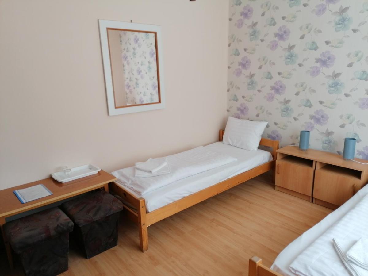 Hullám Panzió Hajdúszoboszló Exterior foto