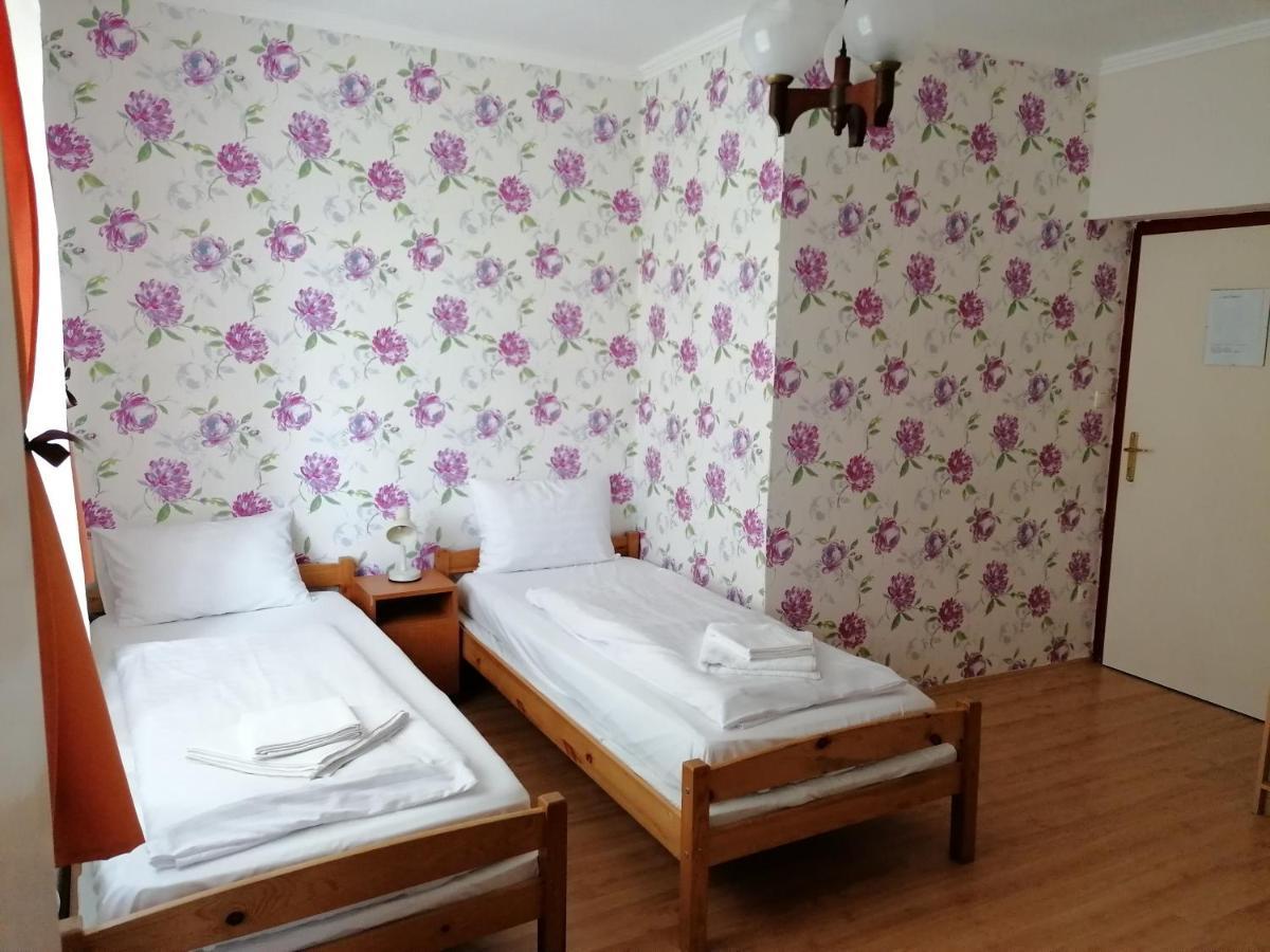 Hullám Panzió Hajdúszoboszló Exterior foto