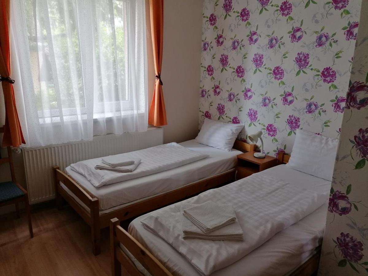 Hullám Panzió Hajdúszoboszló Exterior foto