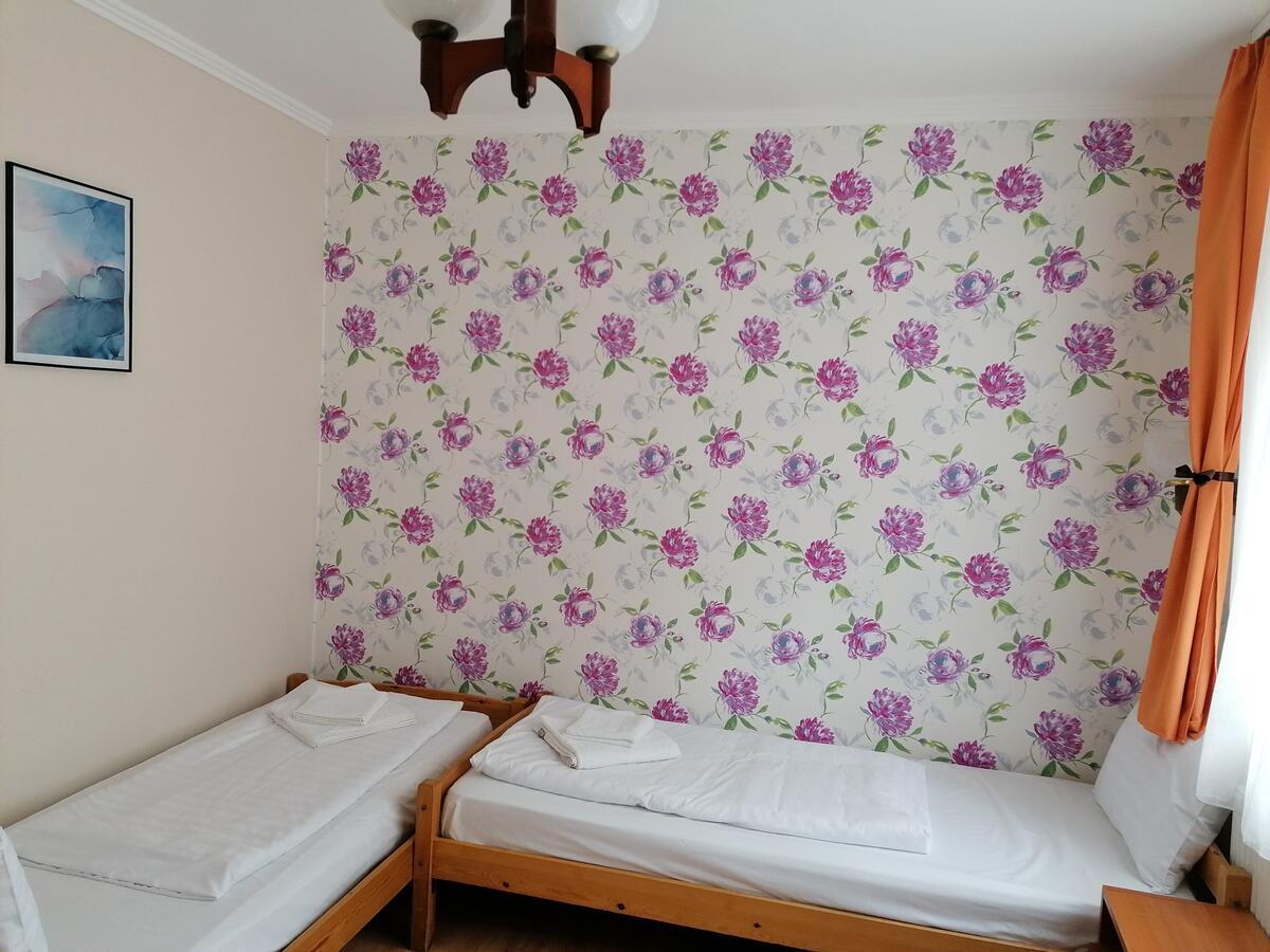 Hullám Panzió Hajdúszoboszló Exterior foto